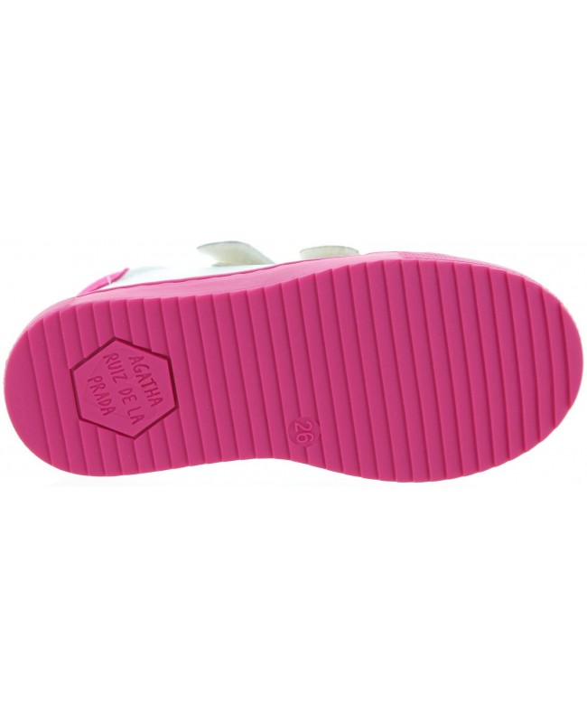 Girl support sneakers fro Spain