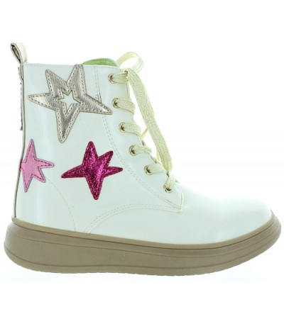 Boots for a child that are lovely and supportive 