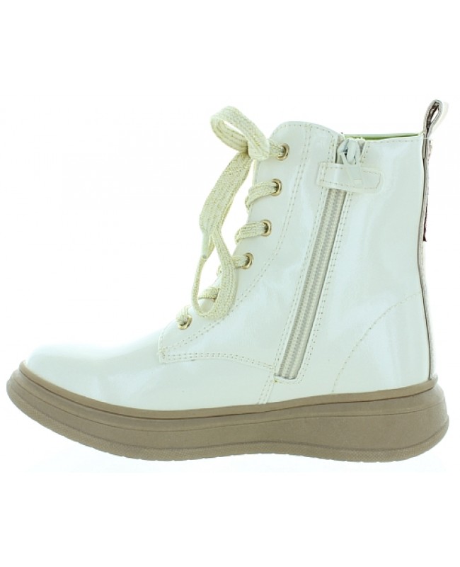 Boots for a child that are lovely and supportive 