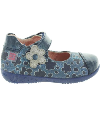 Girls navy blue leather shoes best for narrow feet