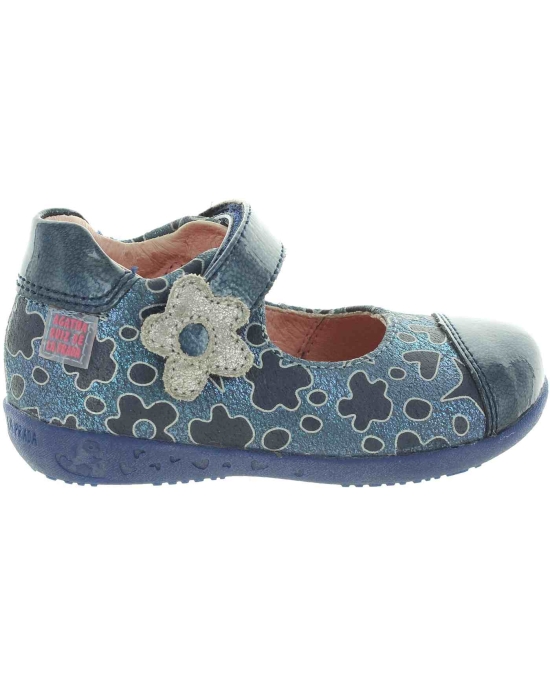 Girls navy blue leather shoes best for narrow feet