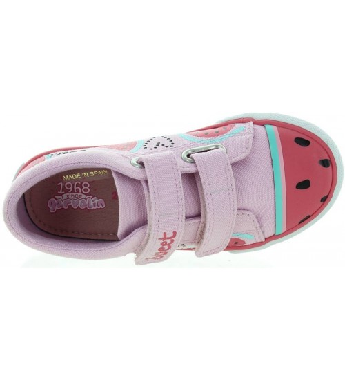 Pink European canvas shoes for girls