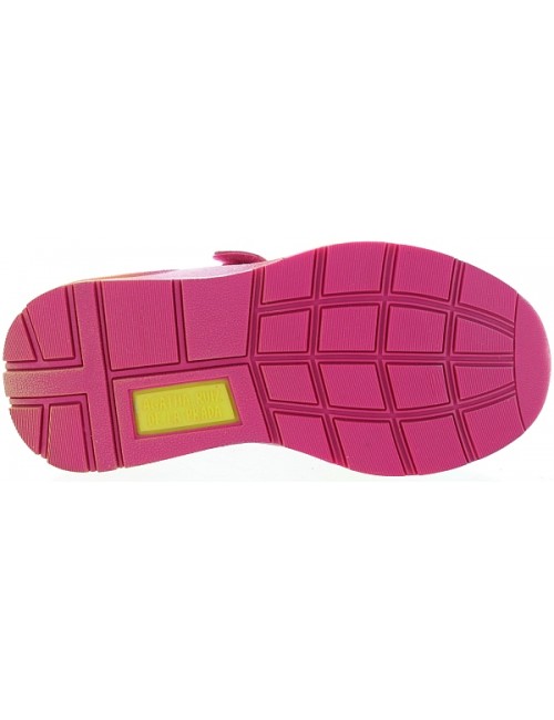 Girls sneakers from Europe for weak ankles