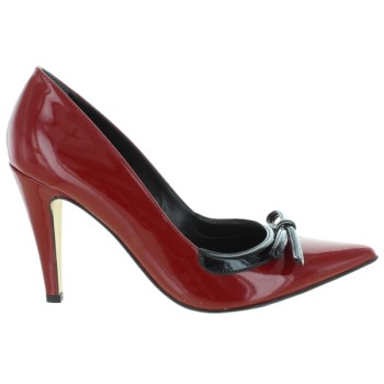 Women heels from Europe made in red leather 