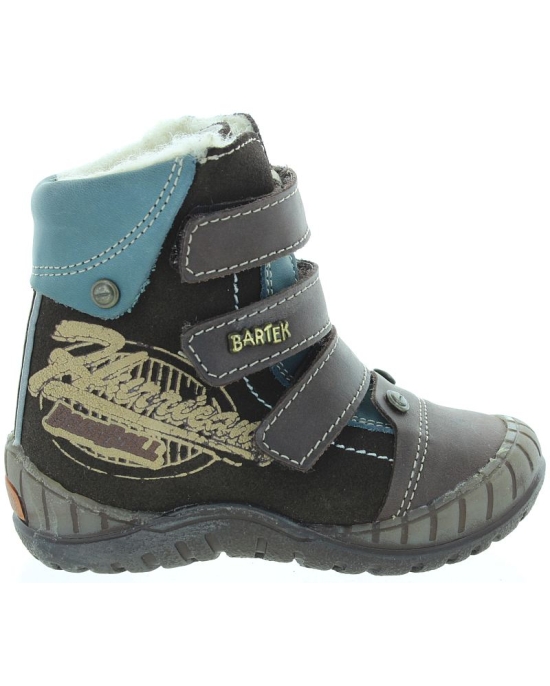Brown winter ortho boots for boys