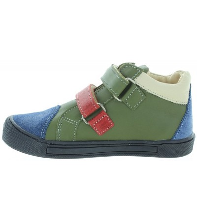 Boots for child that are designer 
