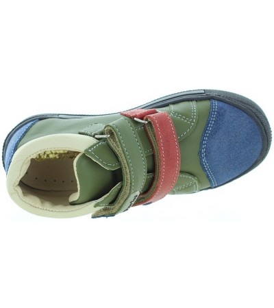 Boots for child that are designer 