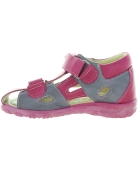 Sandals for girls with flat feet in pink leather with ankle support 