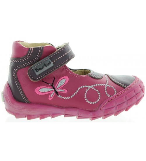 Flat kids feet overpronation that are special 