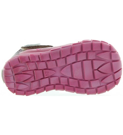 Flat kids feet overpronation that are special 