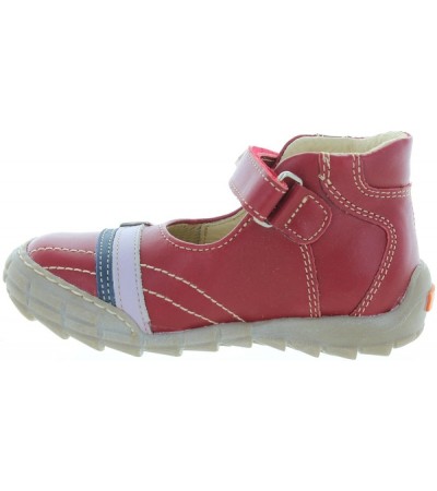 Shoes for a child with weak ankles and fallen arches