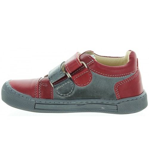 Red leather shoes for a boy with good arch