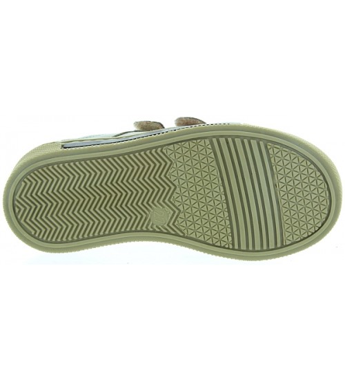 Support and flexible soles kids sneakers 