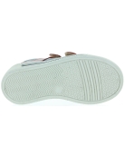 Sneakers for kids with flat feet 