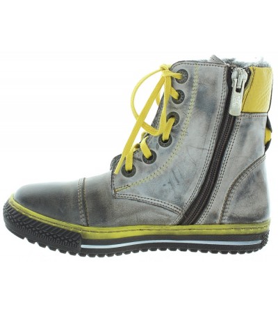 Kids with ankles bending inwards best snow boots 