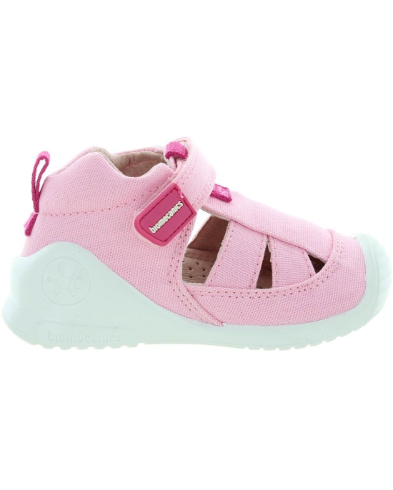 Canvas Summer with orthopedic support for a baby