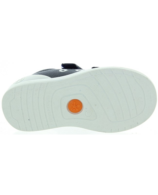 Boys canvas shoes for wide feet and high instep