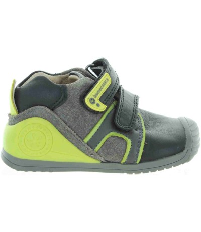 Orthopedic new baby soft walkers with support