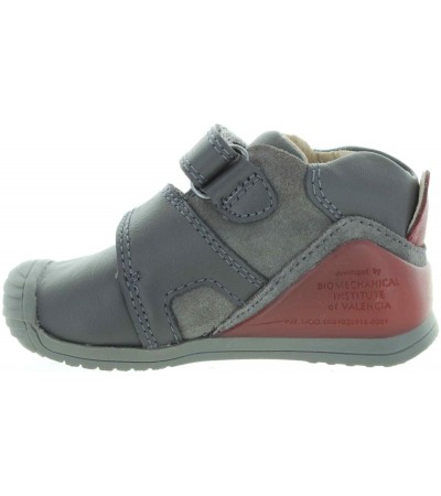 Shoes biomecanics for baby soft