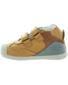 Wide width boys shoes with high arches
