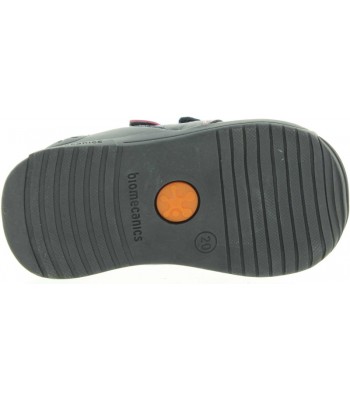 Walking shoes in navy leather by Biomecanics