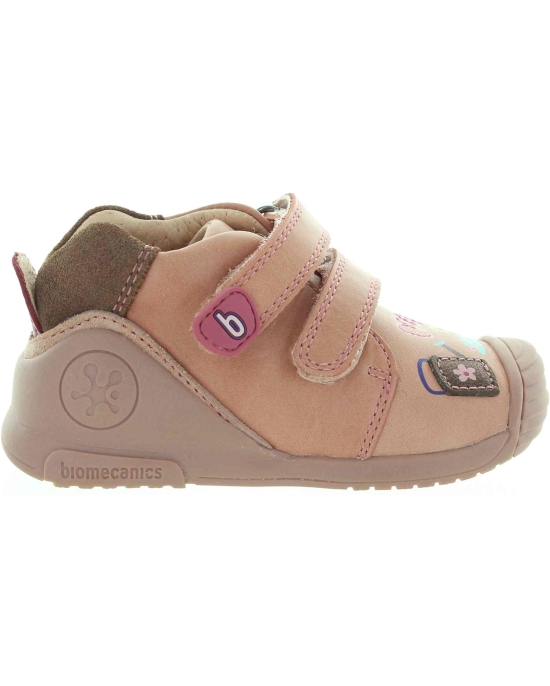 Baby pink leather shoes from Spain 