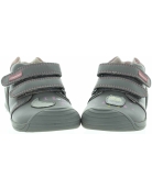 Sort gray leather shoes for a baby girl with support 