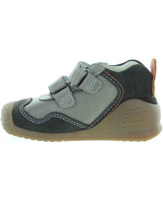 Shoes for kids with weak ankles 