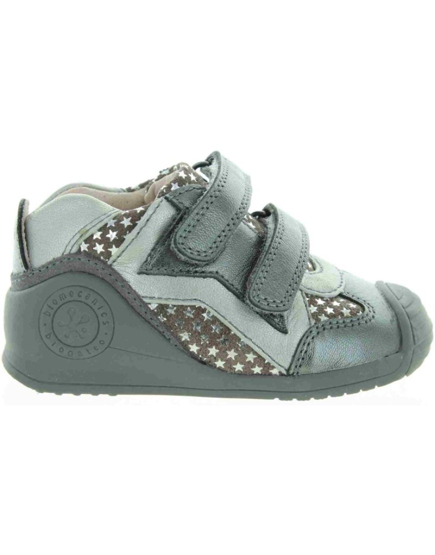 Pompra Gray