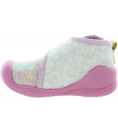 Wool slippers with support for toddler 