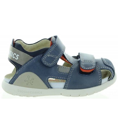 Boy with wide feet best sandals 