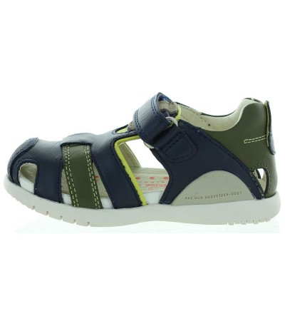 Closed toe and closed back boys wide width sandals 