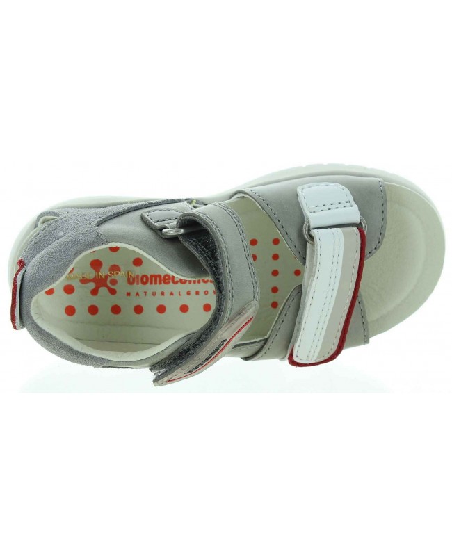 Sandals for a boy from Europe with arches 