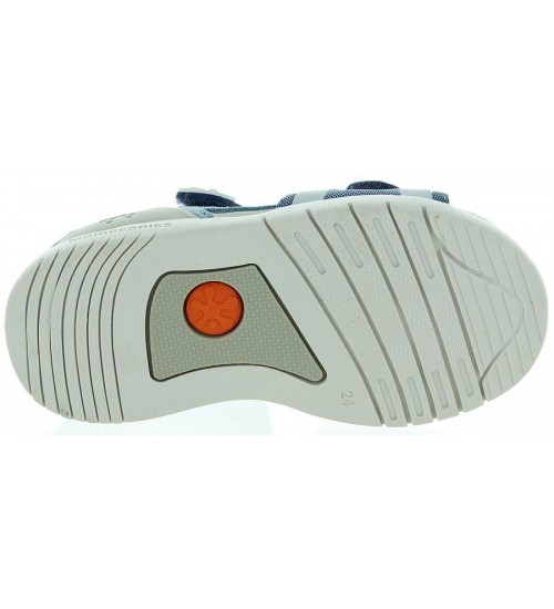 Toeing in corrective sandals for kids