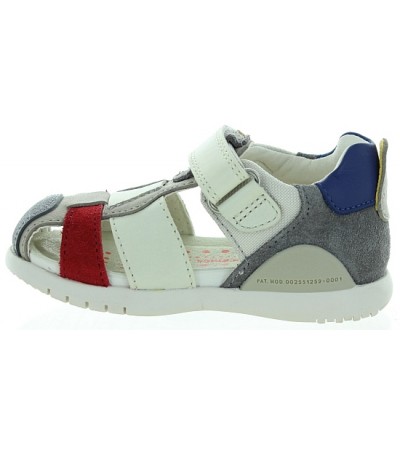 Walking sandals for kids that are high quality