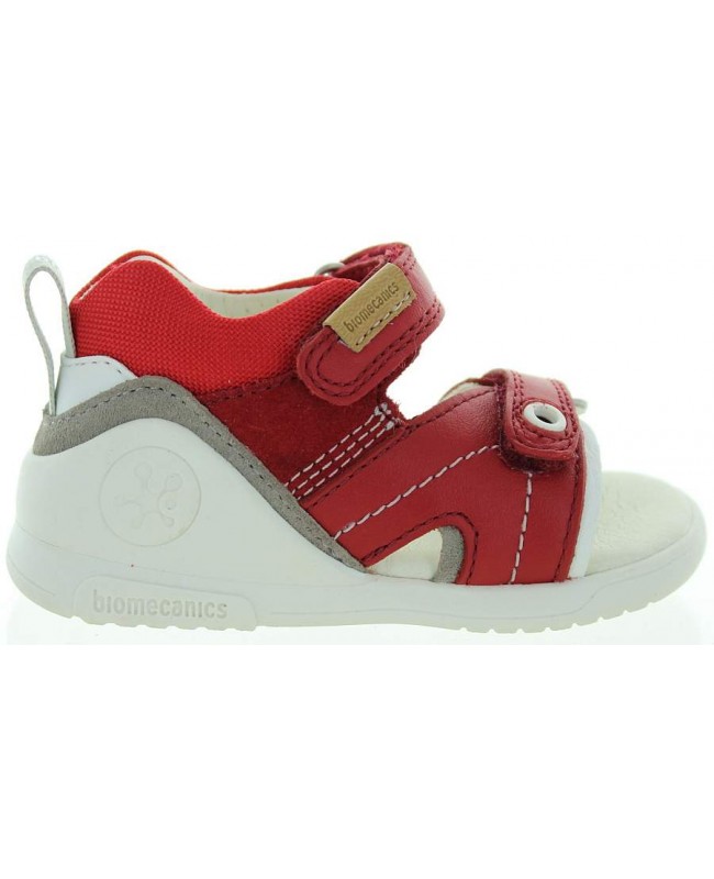 Weak ankles in baby sandals with support