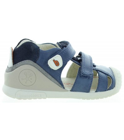 Biomecanics baby shoes with support 