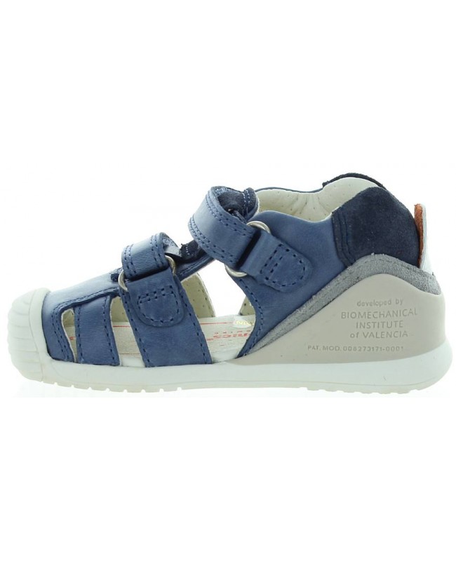 Biomecanics baby shoes with support 