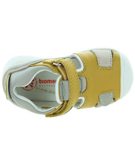 Discounted summer shoes for a toddler 