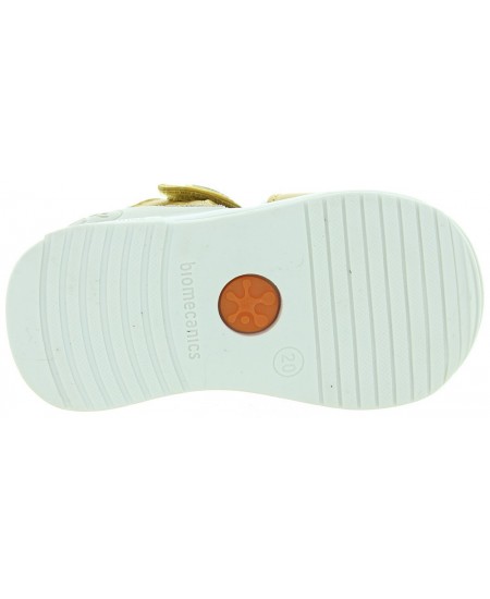 Discounted summer shoes for a toddler 