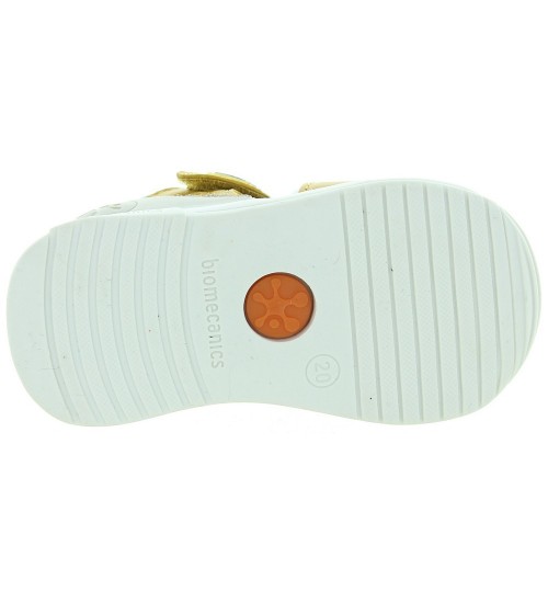 Discounted summer shoes for a toddler 