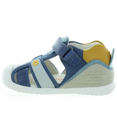 Flat feet best sandals for baby walking 