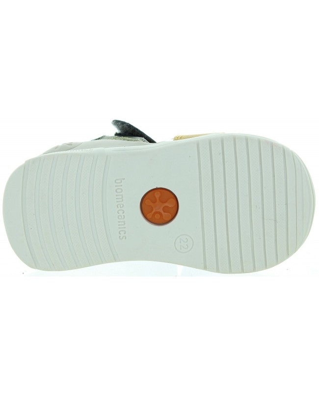 Closed toe baby sandals with arches 