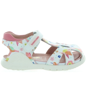 Closed toe girls sandals from Spain 