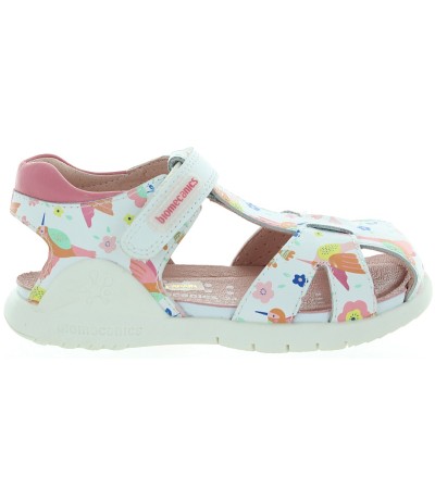 Closed toe girls sandals from Spain 