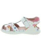 Closed toe girls sandals from Spain 