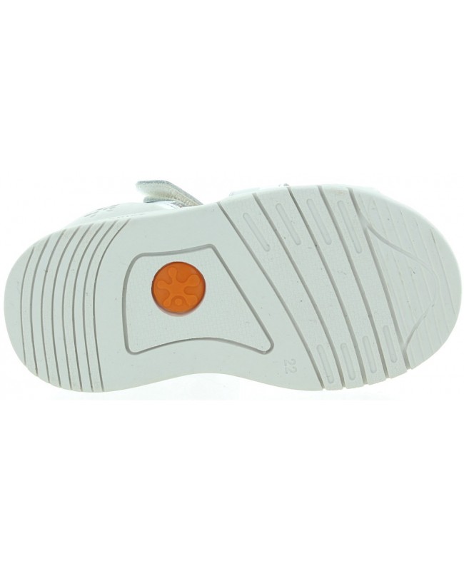 White leather sandals for a child with anke support 