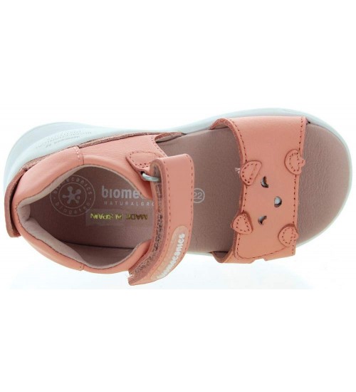 Baby sandals with good arch by Biomecanics