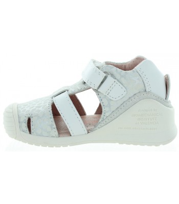 Best correct sandals for ankles turning in