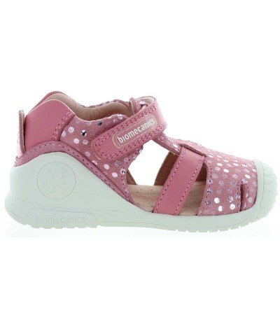 Fuschia girls sandals with great arch support 